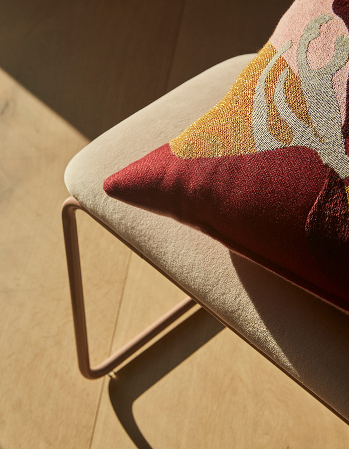 AYTM Angui Bench Closeup Photo