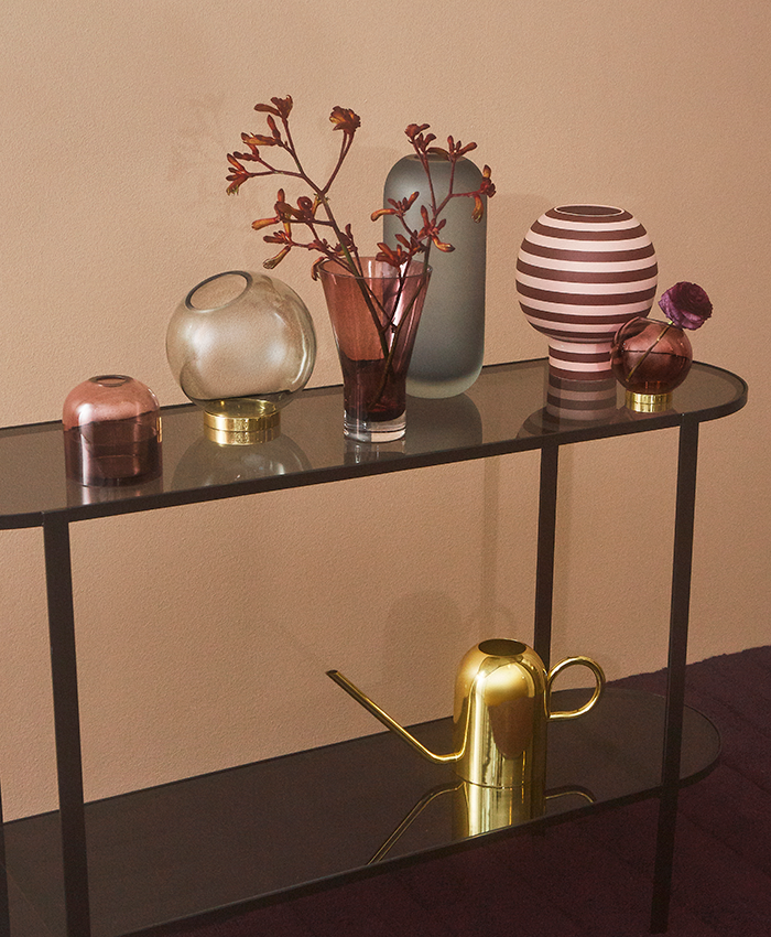 AYTM_GLOBE-round-glass-vase-w-stand