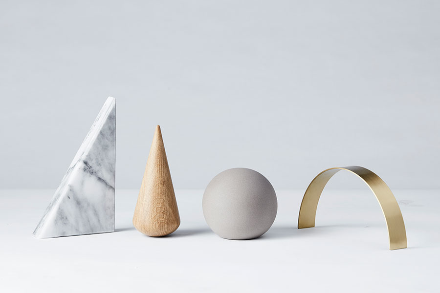 Kristina-Dam_Desk-Sculptures