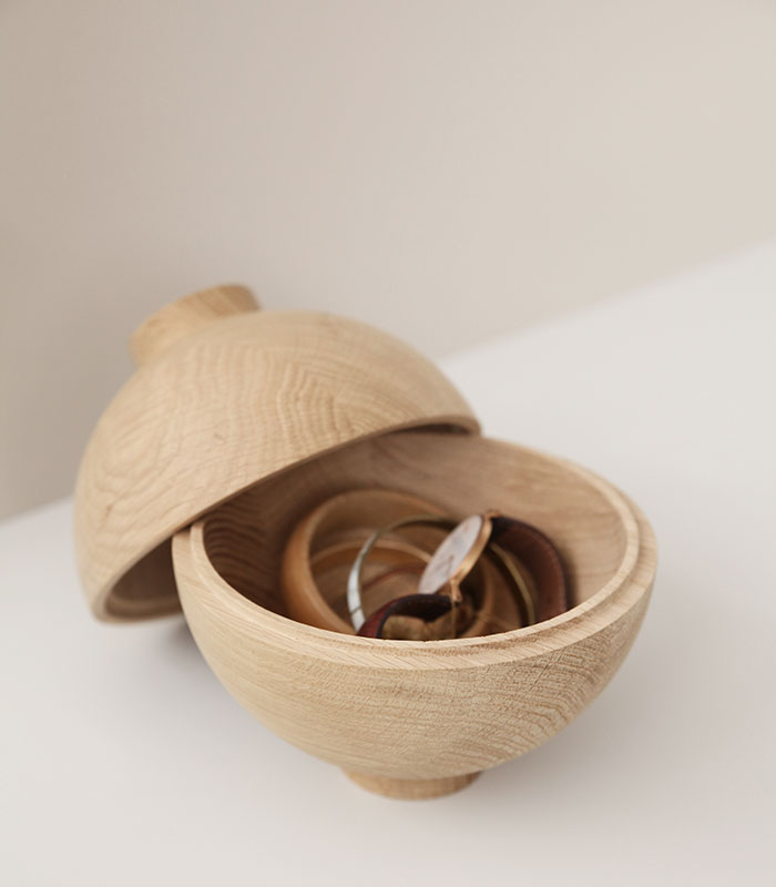 Kristina-Dam_Wooden-Sphere