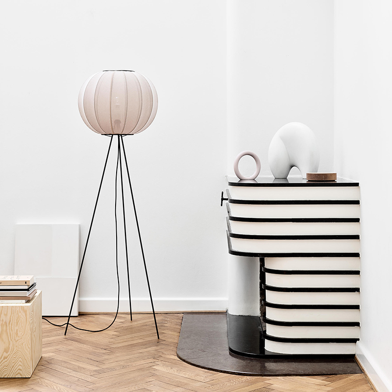 Knit-Wit Floor Lamp High in Pearl White Dia45